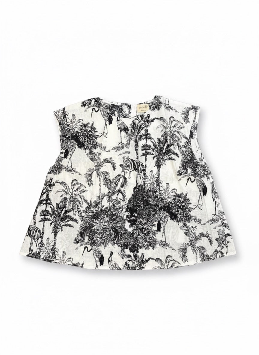 涼しげな大人のためのノースリーブ