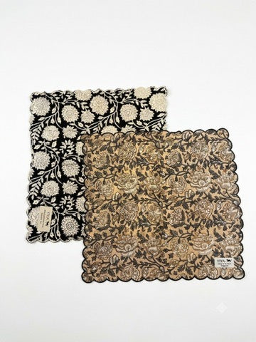 縁取り刺繍の上品ハンカチ