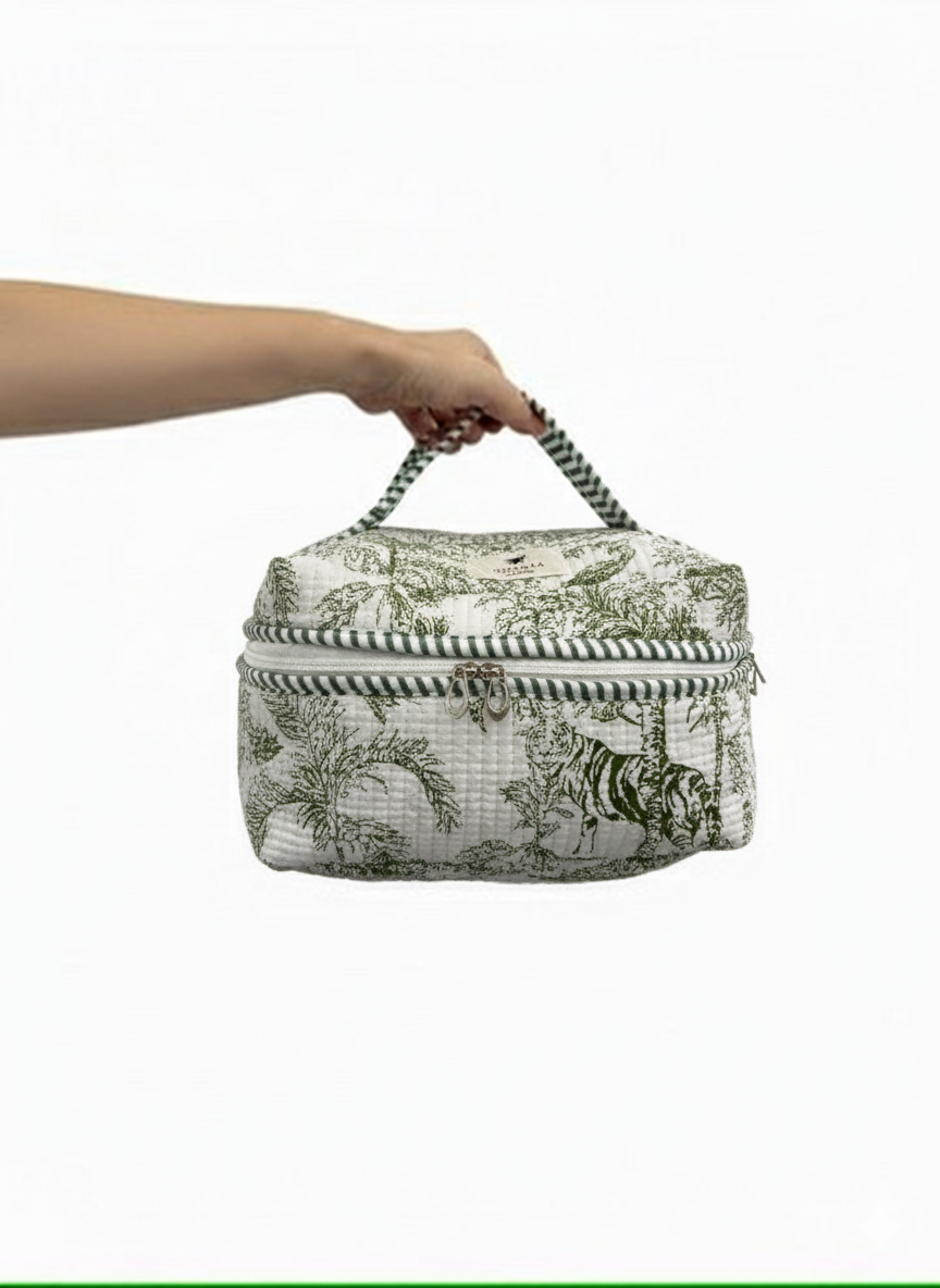 【大きめバニーポーチ】日常にときめきを。私だけの特別を詰め込むポーチ