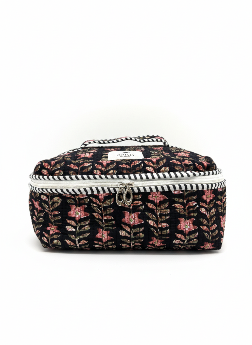 【大きめバニーポーチ】日常にときめきを。私だけの特別を詰め込むポーチ